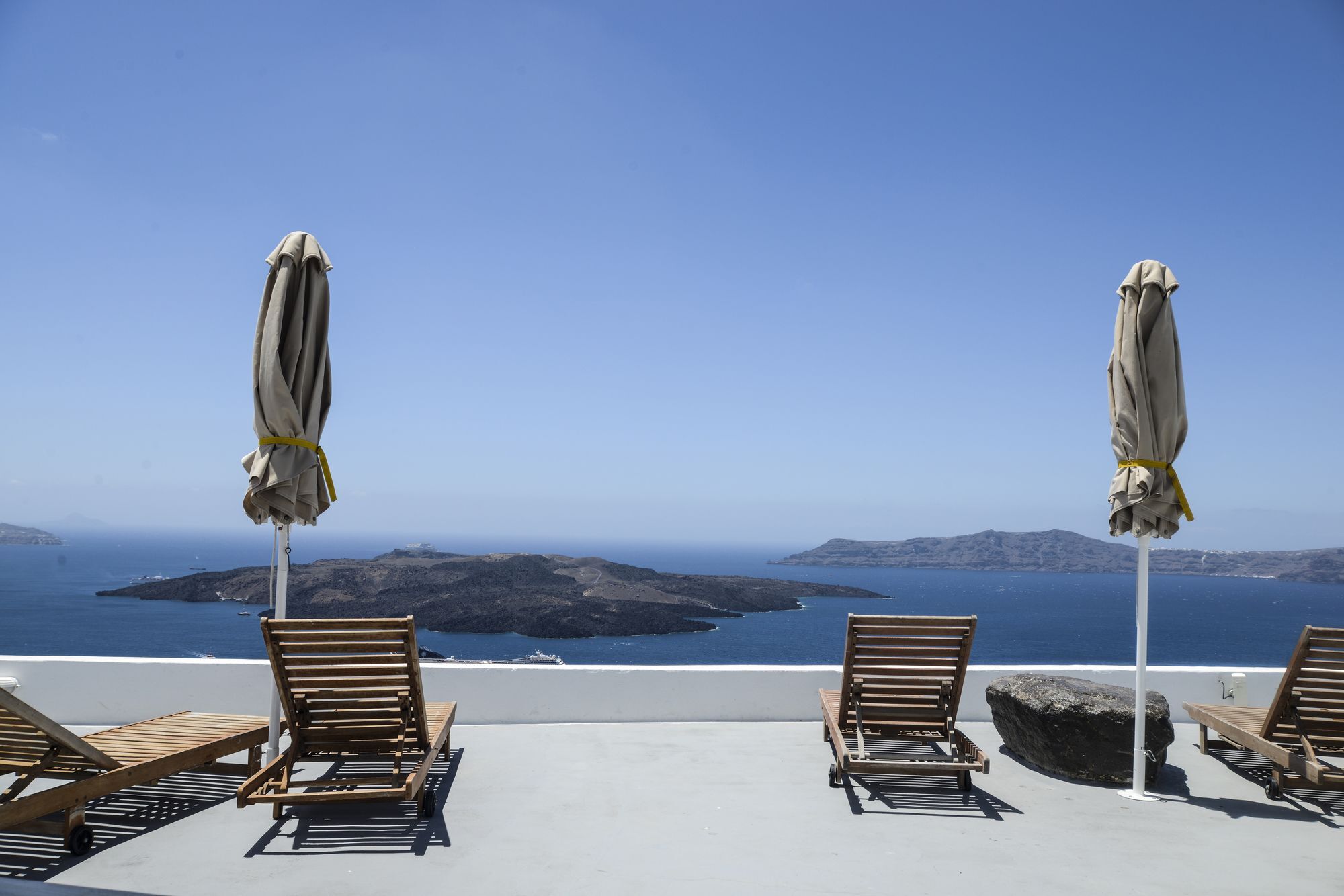 The Last Sunbeam - Adults Only Fira  Bagian luar foto